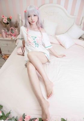 午夜大胆裸体a级人体片_720日韩电影在线
